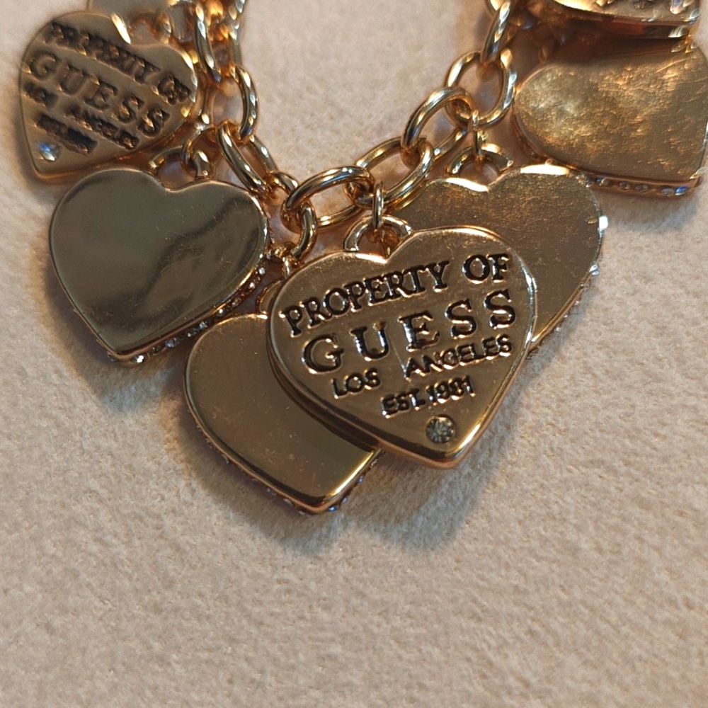Guess Hearts Necklace - Picture 5 of 5